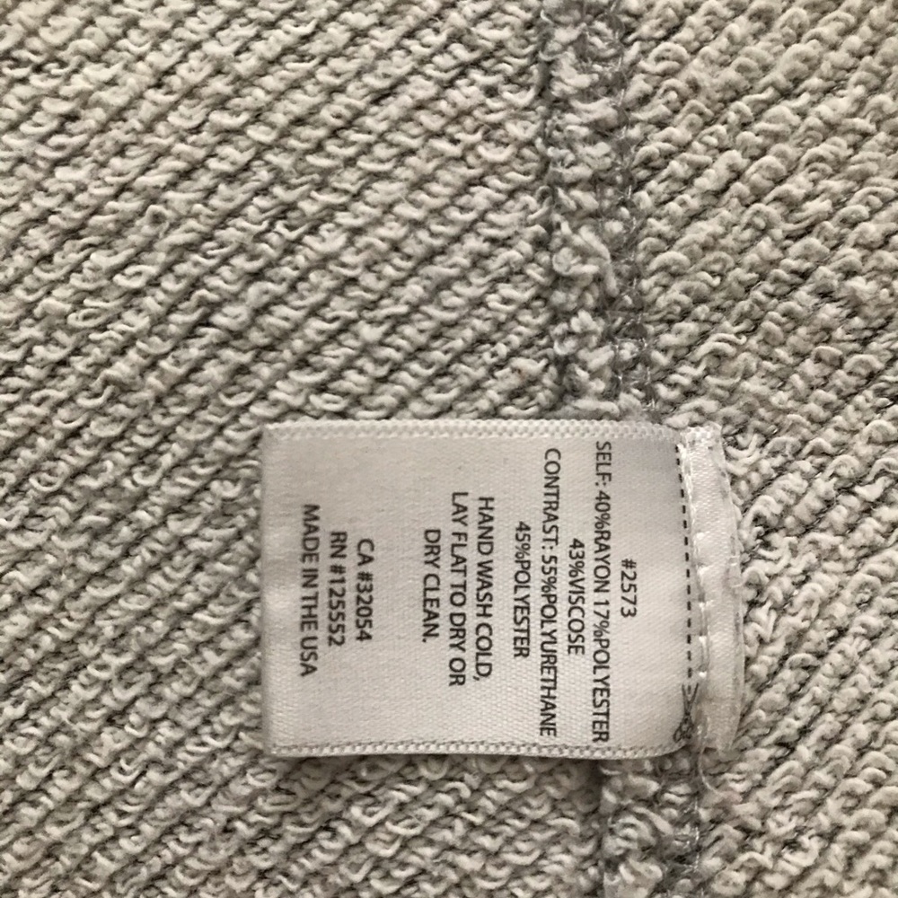 Tshirt brand, moto jacket sweater size small - Picture 5 of 8